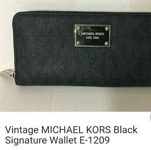 Michael Kors wallet